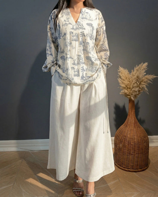 Effortless elegance meets everyday comfort with this classic blue Toile de Jouy co-ord set!